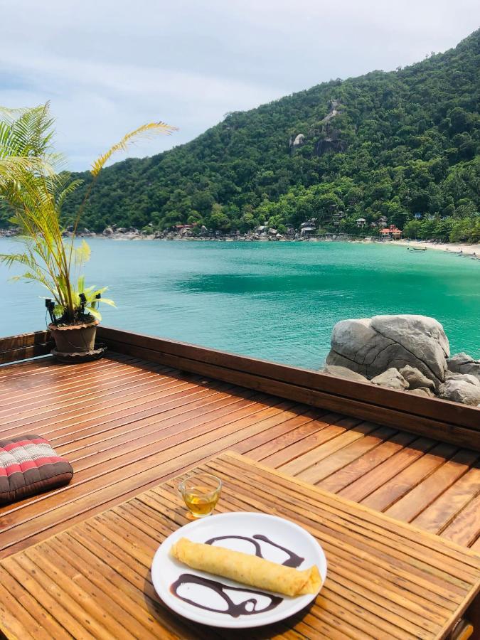 Bambu Huts Hotel บ้านใต้ ภายนอก รูปภาพ